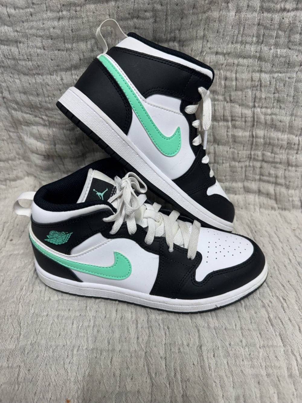 Kids Nike Air Jordan Mid-Top Sneakers in White, Black & Mint